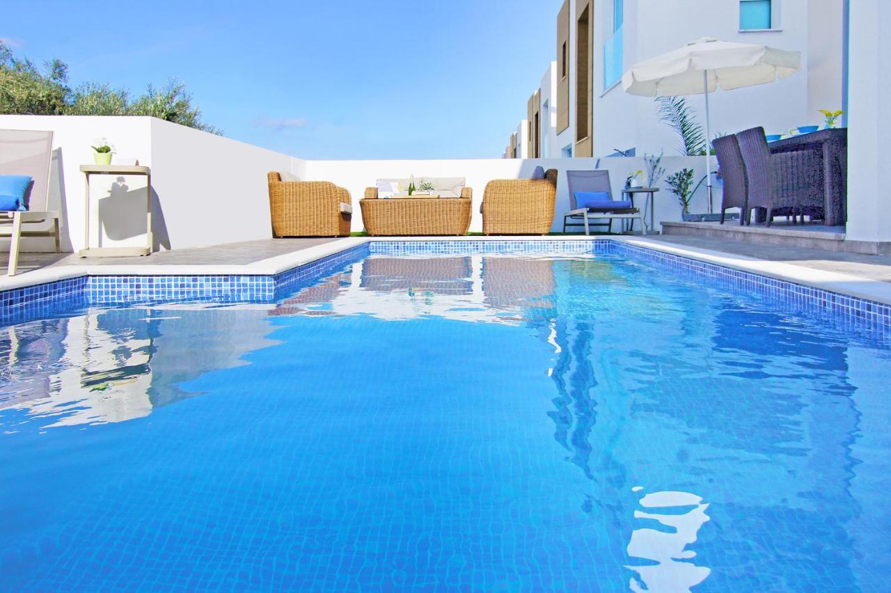 Villa Caren Paralimni Exterior foto