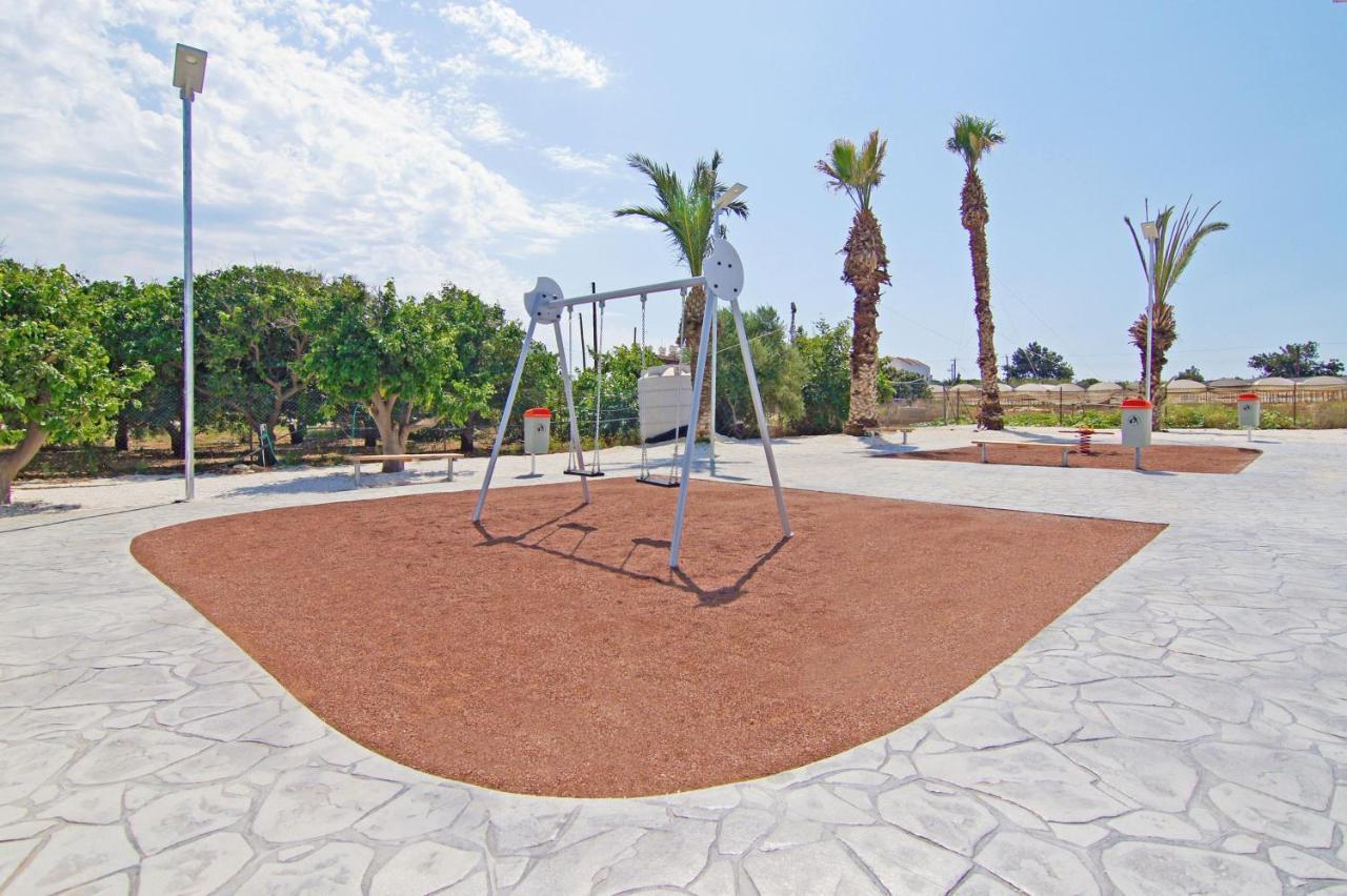 Villa Caren Paralimni Exterior foto